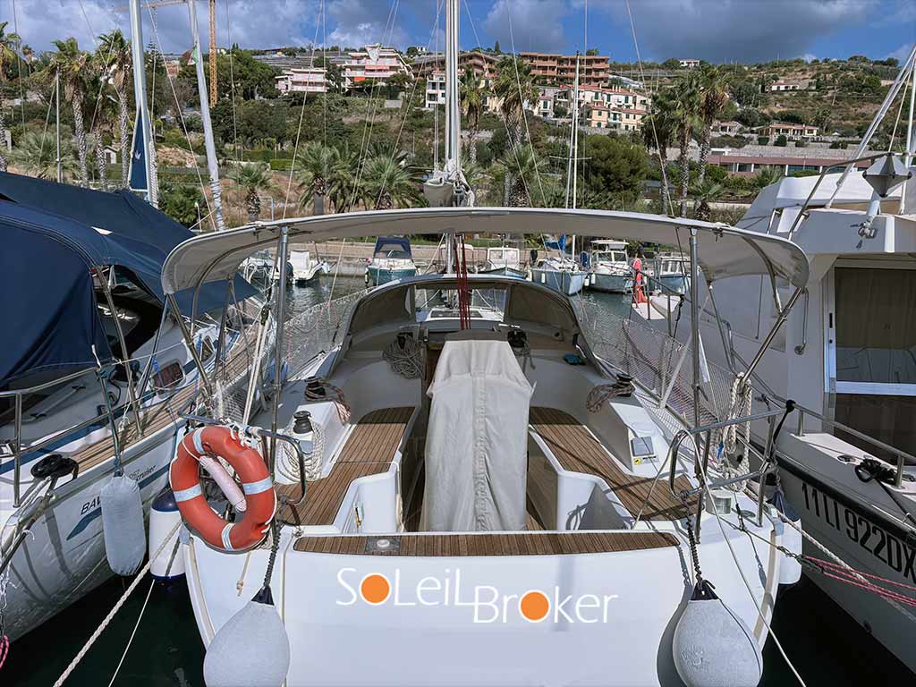 001-barca-vela-bavaria-cruiser-33-del-2014-usato-prezzo-for-sale barca vela bavaria cruiser 33 natante